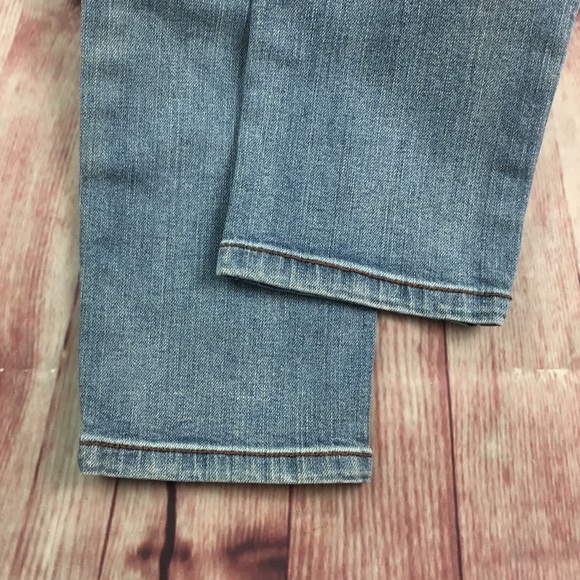 💸Romeo & Juliet Couture Distressed Skinny Jean - Picture 5 of 7